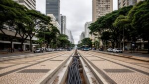 Bndes e curitiba investem em redes subterraneas e infraestrutura urbana 800x450 1 300x169